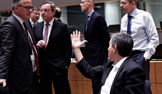 Ένταση μεταξύ Τσακαλώτου – Ντράγκι στο Eurogroup