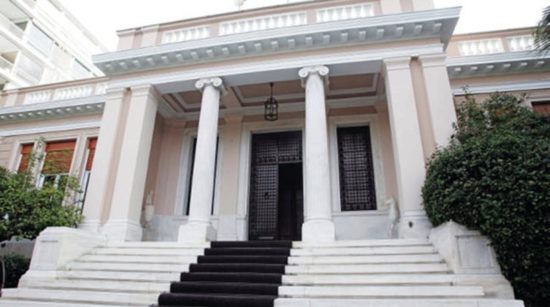 Μαξίμου για τη μήνυση Σαμαρά: «Ο μόνος που τον καταδιώκει είναι το παρελθόν του»