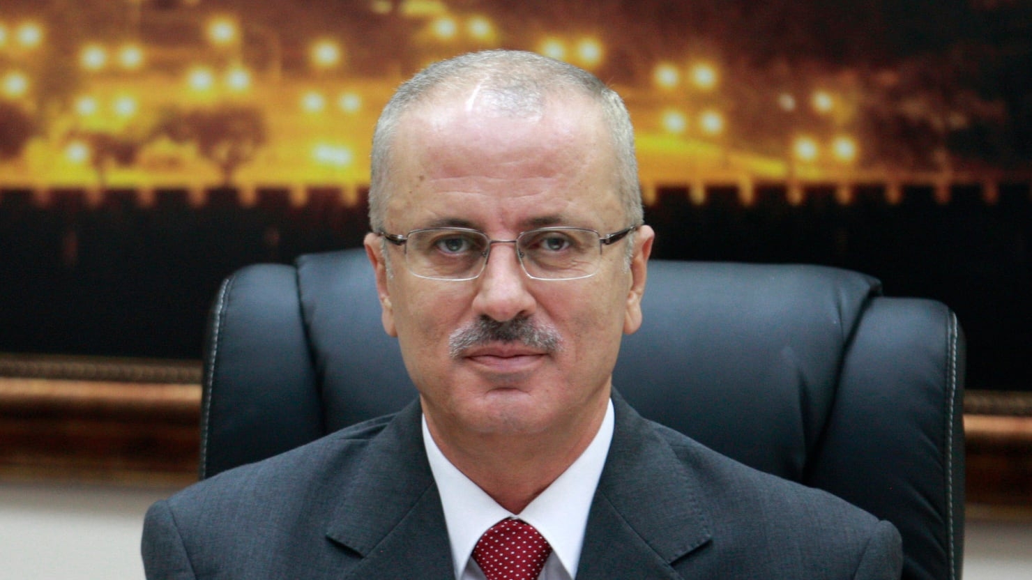 Έκρηξη στο αυτοκίνητο του πρωθυπουργού της Παλαιστίνης- δεν τραυματίστηκε ο Αμπντάλα