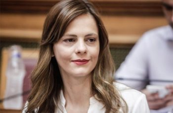 Αχτσιόγλου: Οι συντάξεις θα επιτρέπουν αξιοπρεπές επίπεδο ζωής για κάθε ηλικιωμένο