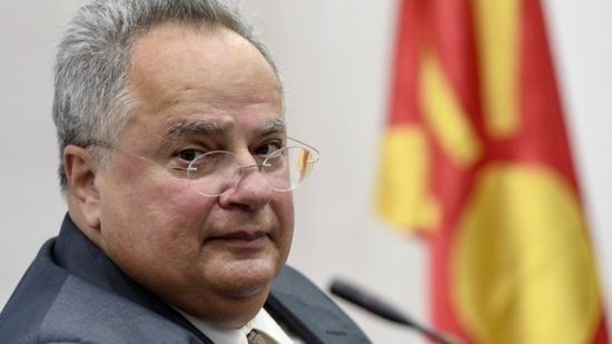 Σε βαρύ κλίμα μεταβαίνει σήμερα ο Κοτζιάς στα Σκόπια