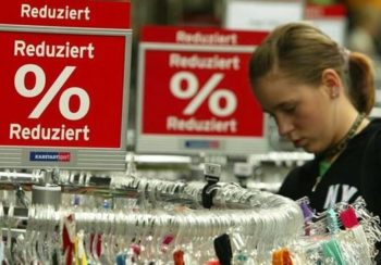 Γερμανία: Απροσδόκητη πτώση στις λιανικές πωλήσεις τον Ιανουάριο