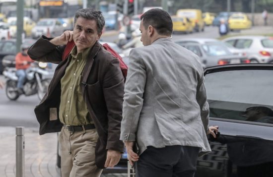 Καθυστερήσεις και ανοιχτά προαπαιτούμενα φέρνουν εμπόδια στη δ’ αξιολόγηση