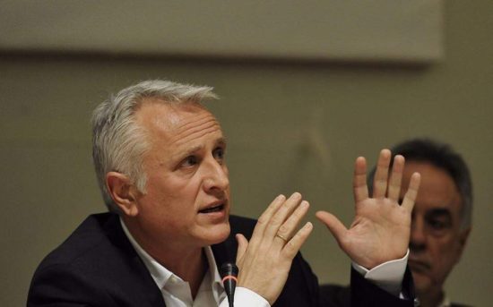 Συνέδριο Κινήματος Αλλαγής: Αντιδεξιά στρατηγική από τον Γιάννη Ραγκούση