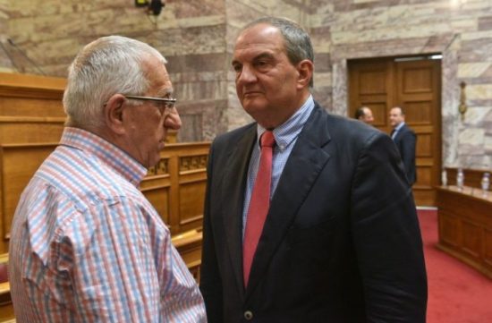 Κακλαμάνης: «Μερικοί ψιθυριστές τρέμουν τη σιωπή του Καραμανλή»