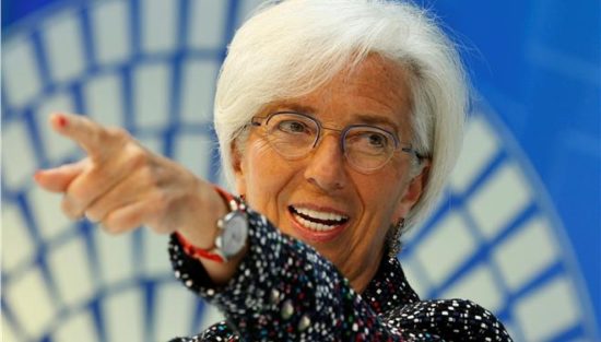 Σκληραίνει τη στάση του για τράπεζες και αφορολόγητο το ΔΝΤ