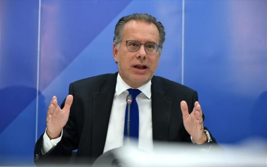 Κουμουτσάκος για Σκοπιανό: Δεν είναι στιγμές για αστεία