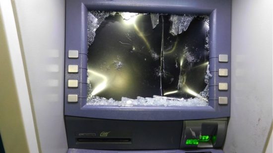 Ανατίναξαν ΑΤΜ στα Οινόφυτα