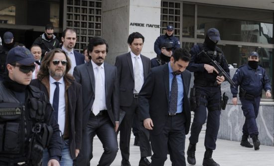 Αποφυλακίστηκε ο ένας από τους 8 Τούρκους αξιωματικούς