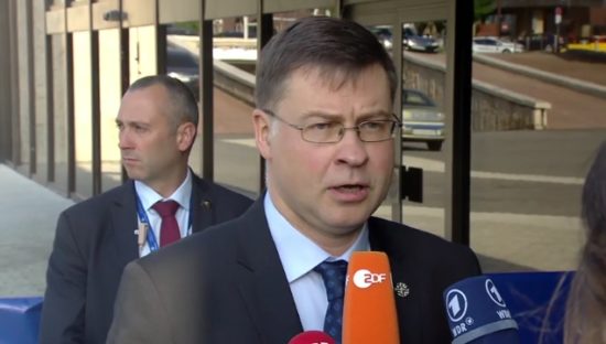 Ντομπρόβσκις: Ανάγκη αποφάσεων το επόμενο 2μηνο για τα μέτρα επί του ελληνικού χρέους