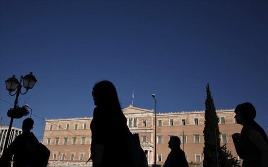 SZ: Οι δανειστές της Αθήνας εξετάζουν παράταση του προγράμματος