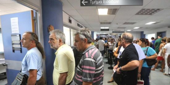 Προωθείται ρύθμιση για διαγραφή αμφισβητούμενων οφειλών στον ΟΑΕΕ