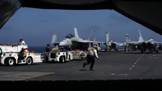 Συρία: Αμερικανικά αντιτορπιλικά με Τόμαχοκ έχουν λάβει θέση