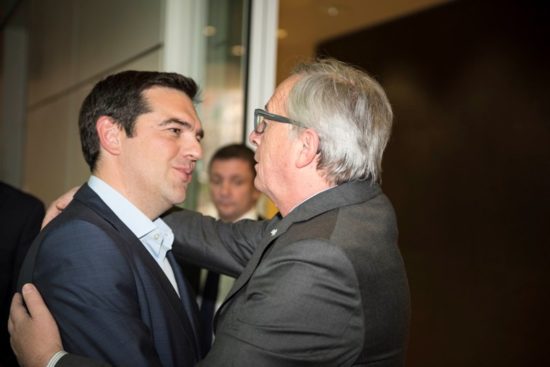 Τι κομίζει και τι ζητά ο Γιούνκερ με την επίσκεψή του στην Αθήνα