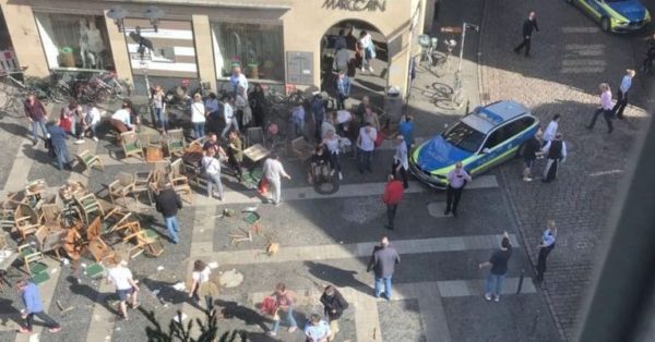 Τουλάχιστον 4 οι νεκροί στο Μύνστερ- Εξι τραυματίες σε πολύ κρίσιμη κατάσταση