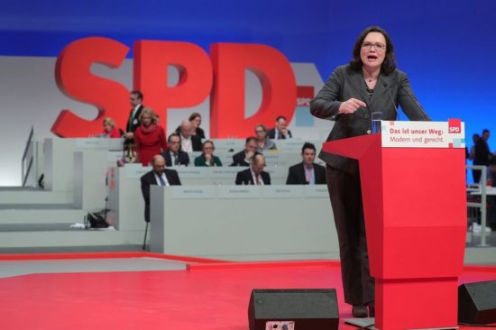 Αντρέα Νάλες, η «άβολη» σύμμαχος της Μέρκελ, που θέλει να την εκθρονίσει ως το 2021