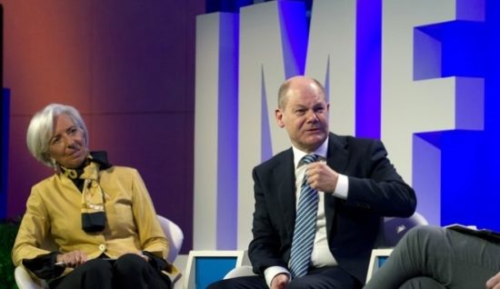 Το χάσμα ΔΝΤ-Βερολίνου και το μεγάλο παζάρι για χρέος και έξοδο στις αγορές