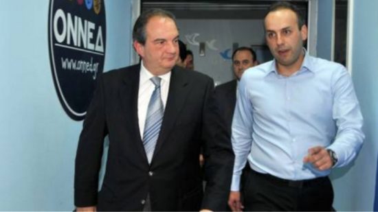 Ο δήμαρχος Γλυφάδας παντρεύεται με κουμπάρο τον Κώστα Καραμανλή