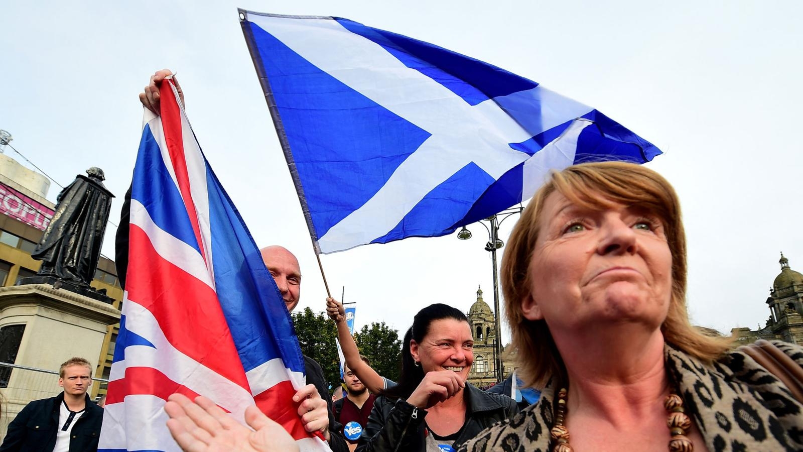 Πάνω από 30.000 διαδήλωσαν υπέρ της ανεξαρτησίας της Σκωτίας