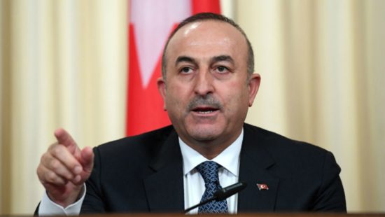 Με αντίποινα προειδοποιεί ο Τσαβούσογλου τις ΗΠΑ εάν μπλοκάρουν την αγορά όπλων