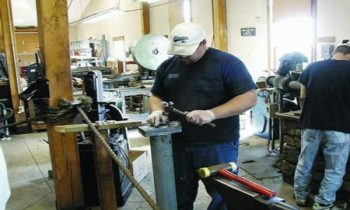 Ξεκινά μέχρι το τέλος Μαΐου πρόγραμμα για την ενίσχυση Μικρομεσαίων επιχειρήσεων