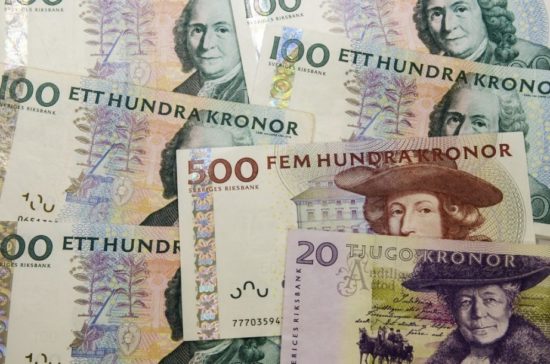 Η Σουηδία προσπαθεί να σταματήσει την πλήρη εξάλειψη των μετρητών