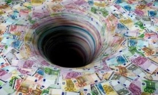 Μελέτη: €180 δισ. έκαναν φτερά από συνταξιούχους και ταμεία με τα τρία μνημόνια