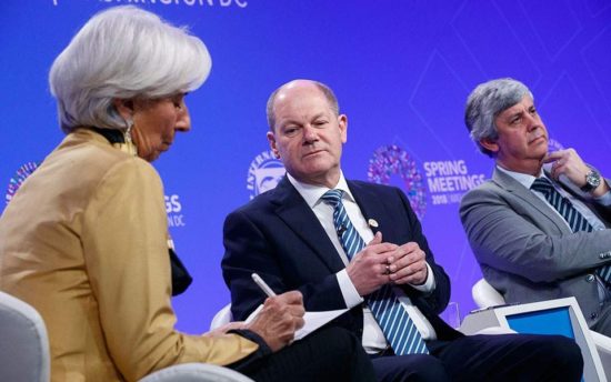 Στο Βερολίνο η απόφαση για το ελληνικό χρέος