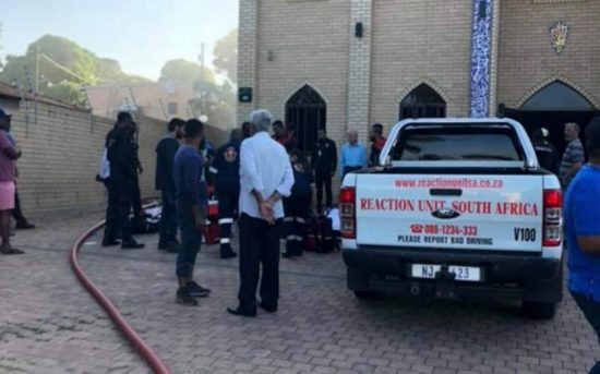 Τρεις νεκροί μετά από πυροβολισμούς σε τζαμί στη Νότια Αφρική