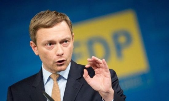 «Οι Γερμανοί φιλελεύθεροι ψήφισαν το ελληνικό μνημόνιο και… καταστράφηκαν», λέει ο ηγέτης τους