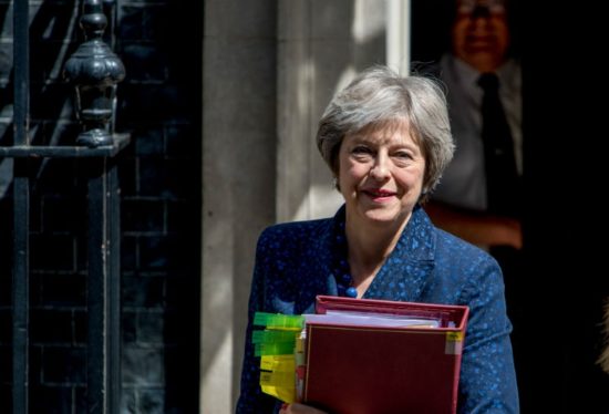 Νέα ανταρσία στο Συντηρητικό Κόμμα κατέστειλε η Τερέζα Μέι