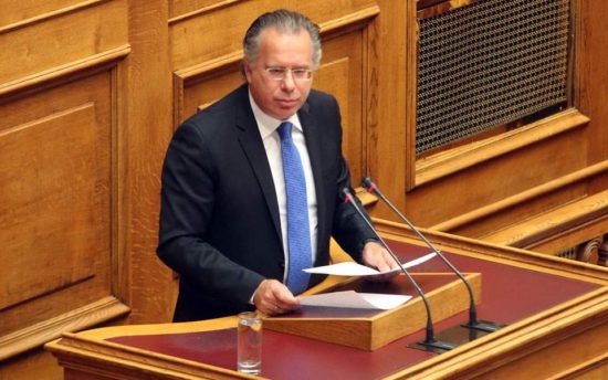 Κουμουτσάκος: Να κοινοποιηθεί άμεσα το κείμενο της συμφωνίας των Πρεσπών πριν την υπογραφή της