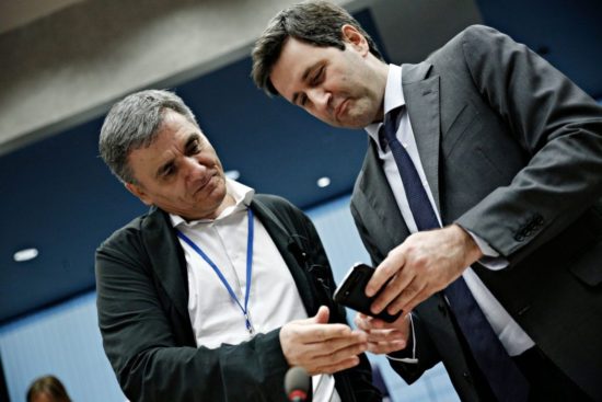 Οι 9+1 δεσμεύσεις που «δένουν» τη χώρα σε αυστηρή εποπτεία