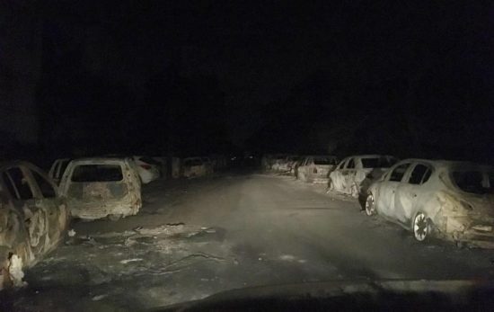 Στους 77 οι νεκροί της τραγωδίας – 190 οι τραυματίες – Ακατοίκητα 2.300 σπίτια! Αγωνία για τους αγνοούμενους