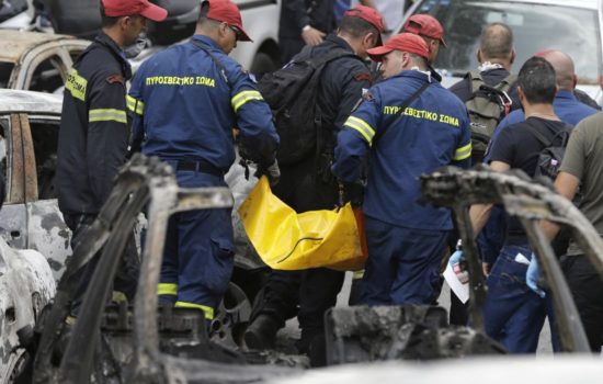 Αναπάντητα ερωτήματα και καμιά ανάληψη ευθύνης για την εκατόμβη νεκρών και αγνοουμένων