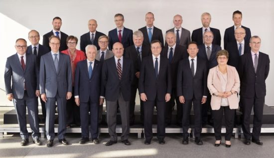 Αποκάλυψη τώρα για QE και waiver