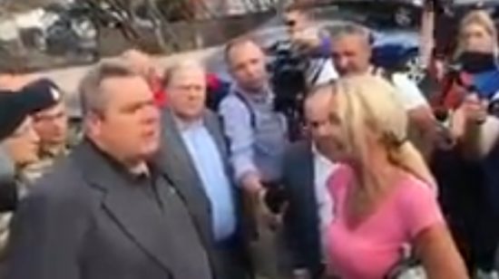 Οργή λαού κατά Καμμένου: «Μας αφήσατε στο έλεος του Θεού»