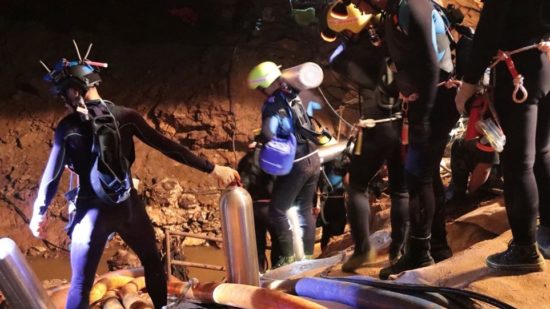 Μάχη με τον χρόνο για τη διάσωση των παιδιών στην Ταϊλάνδη