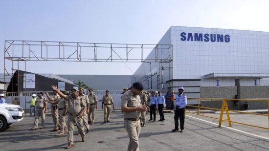 Samsung: Ανοίγει το μεγαλύτερο εργοστάσιο παραγωγής κινητών στον κόσμο στην Ινδία