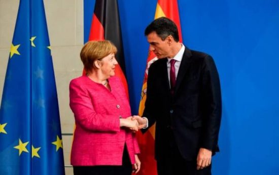 Κοινό μέτωπο Μέρκελ – Σάντσεθ για το προσφυγικό