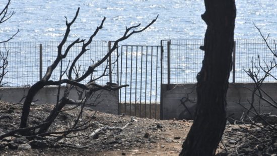 Οι 26 στο Μάτι εξαϋλώθηκαν με πάνω από 200 βαθμούς θερμοκρασία, λέει ιατροδικαστής στο ΘΕΜΑ 104,6