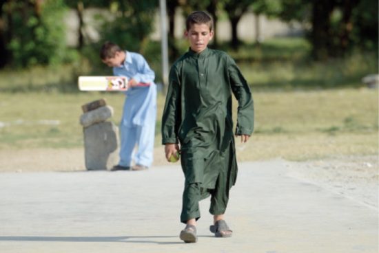 Aνεξήγητο ιατρικό φαινόμενο: Τα αδέλφια που παραλύουν με το που δύσει ο ήλιος