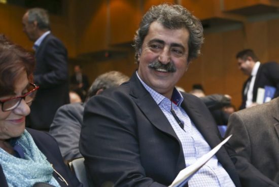 Σάλος στο twitter για την απρέπεια Πολάκη να στοχοποιήσει τον Συνολάκη δίνοντας την διεύθυνσή του