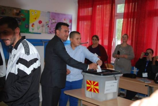 Στήριξη στη Βουλή ή πρόωρες εκλογές, το επόμενο βήμα του Ζόραν Ζάεφ