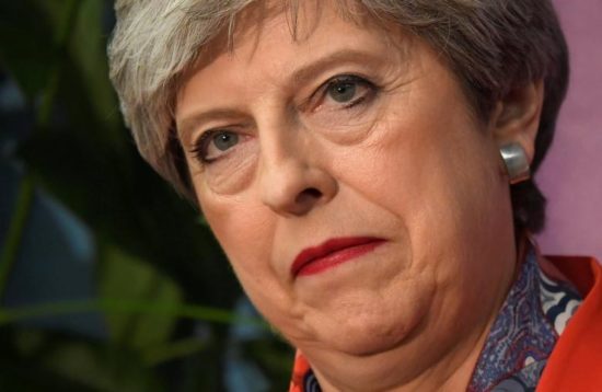 Brexit: Η Τερέζα Μέι χάνει την υποστήριξη των υπουργών της