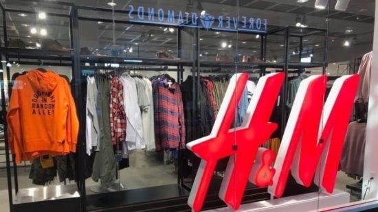 Η H&M ετοιμάζεται να κάνει… λίφτινγκ με νέου τύπου καταστήματα
