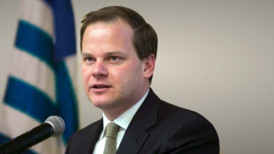 Ερώτηση Καραμανλή για το νέο καθεστώς ανανέωσης της άδειας οδήγησης άνω των 74 ετών