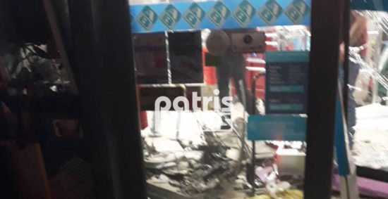 Ισχυρή έκρηξη σε ΑΤΜ σούπερ μάρκετ στον Πύργο