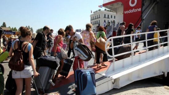 Αυξημένη η κίνηση στα λιμάνια