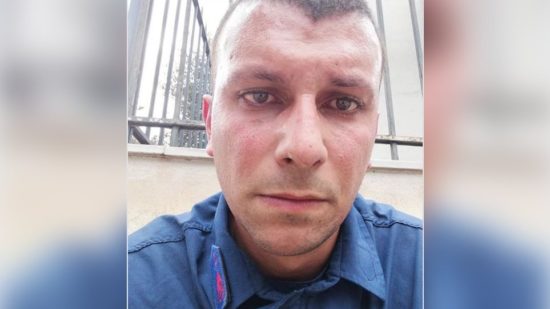 Τιμωρία στον πυροσβέστη – σύμβολο της φωτιάς στο Μάτι: 100 ευρώ πρόστιμο γιατί δάκρυσε στην τραγωδία